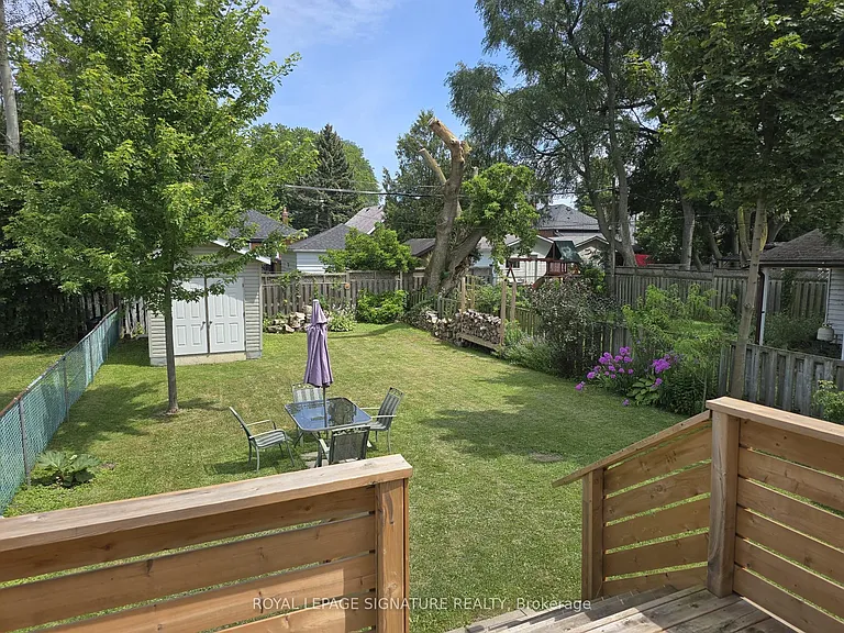 141 Phillip Ave #UPPER — Photo 17