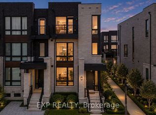 8 Hammersmith Ln, Markham, ON L6C 0Z5