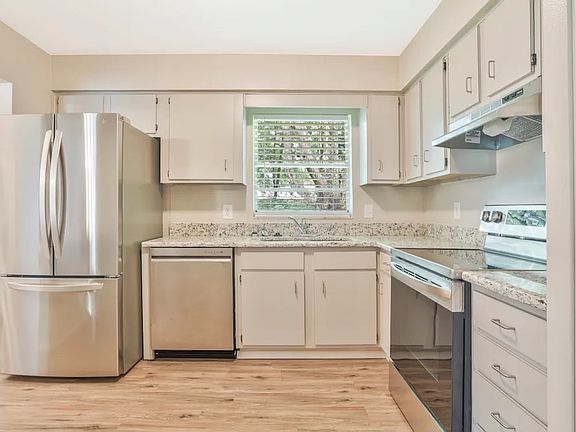 5th image of 2312 Dunbury Ct