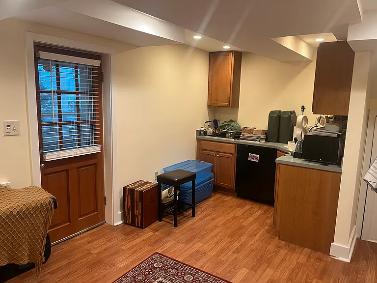 8010 Maple Ave — Photo 24