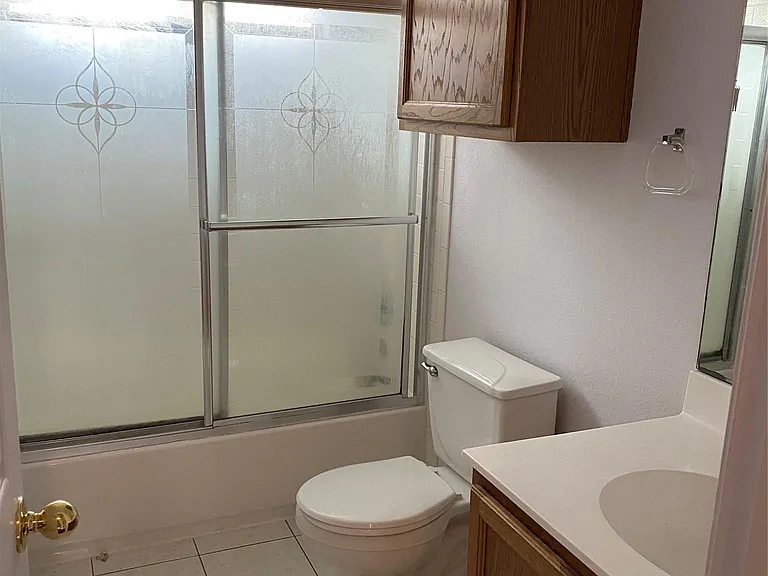 1850 Logan Dr — Photo 14