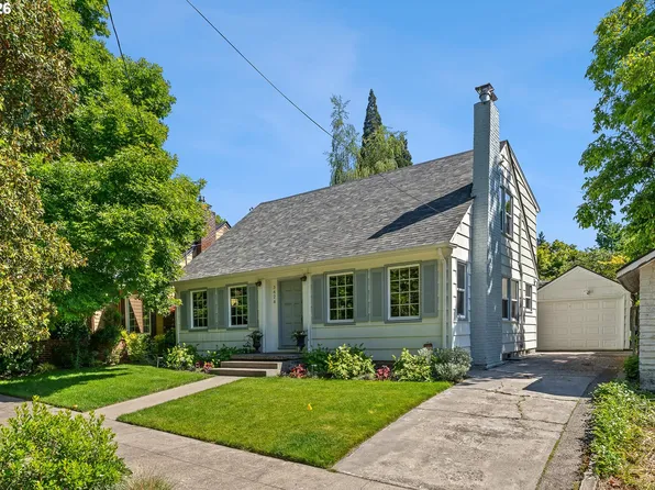 3626 SE Woodstock Blvd, Portland, OR 97202