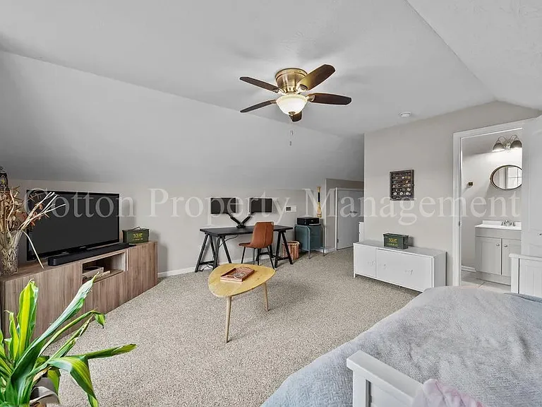508 Azalea Dr — Photo 11