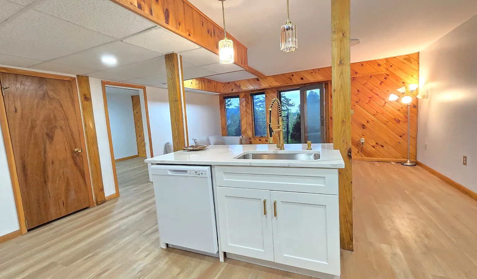 1 bed, 1000 sqft, $1,650 — Photo 4