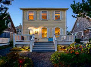 235 Oceanview St, Depoe Bay, OR 97341