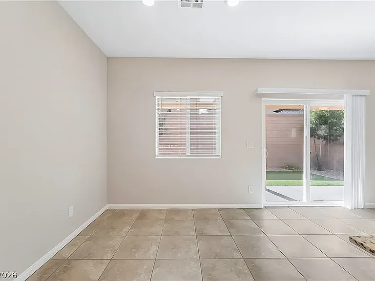 9273 S Park St — Photo 11