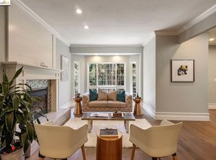 6700 Moore Dr, Oakland, CA 94611