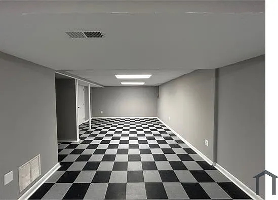 400 Berkshire Ct — Photo 13