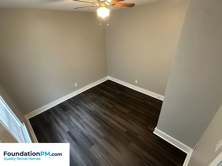 481 Lundee St — Photo 12