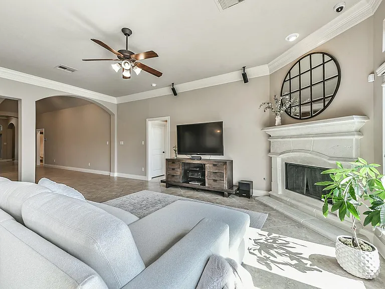 10323 Belvamera Rd — Photo 5