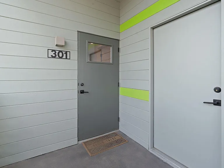 4004 Banister Ln #301 — Photo 18