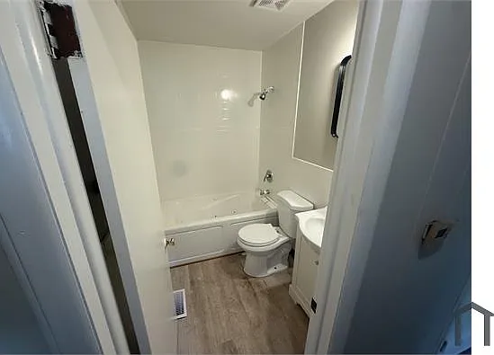 4939 Hayes Rd — Photo 12