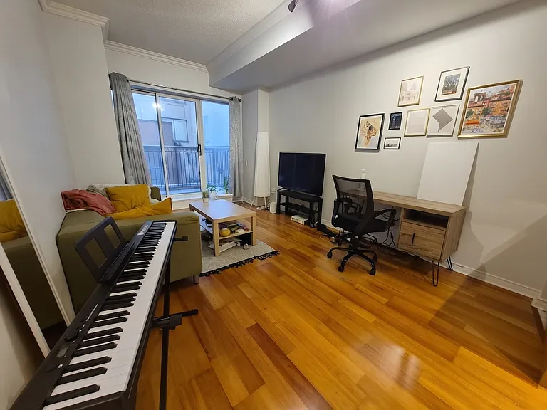115 Richmond St E #203 — Photo 13