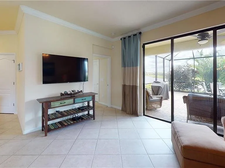 20578 Buono Ct — Photo 12