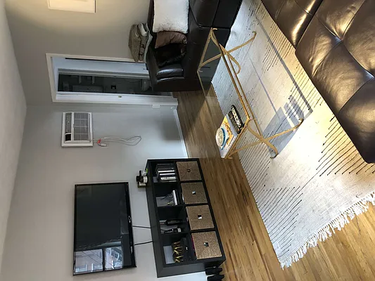 Rented by Gazal International Brokerage Group | media 33