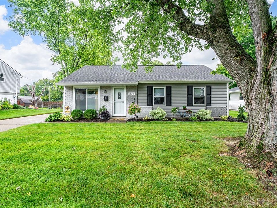 1st image of 208 Tulip Dr