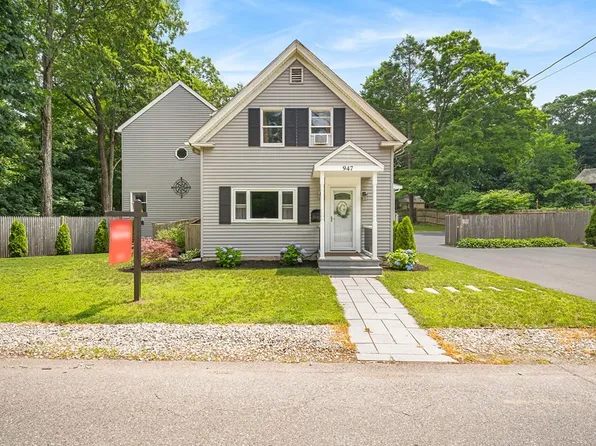 947 Mount Hope St, North Attleboro, MA 02760