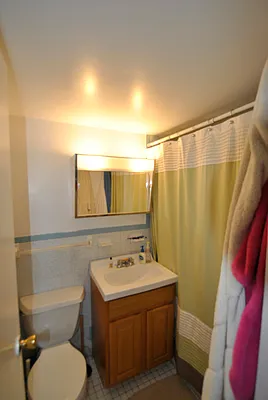 Rented by Niko International Brokerage | media 21