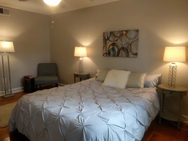 1301 S Walter Reed Dr — Photo 4
