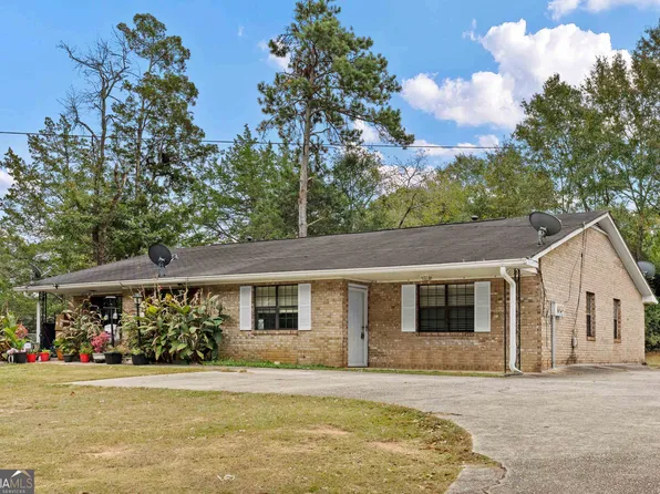 1095 Eastview Rd NE, Conyers, GA 30012