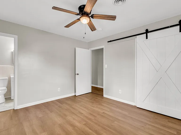 2507 Buckner Ave — Photo 10