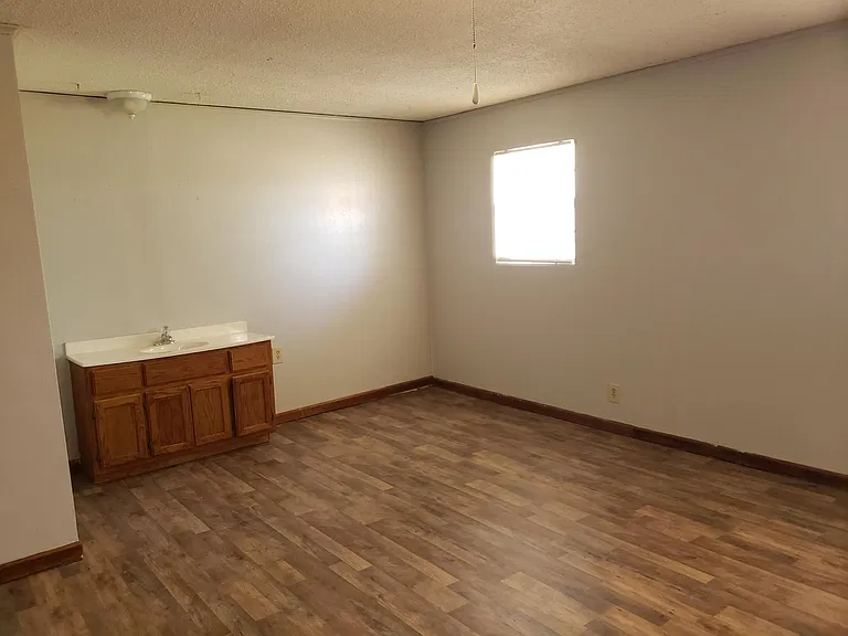 1041 Elk St — Photo 16