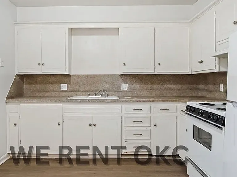 1434 NW 92nd St #3 — Photo 6
