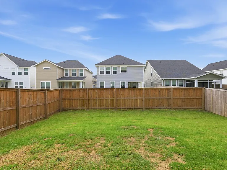 8826 Credence Dr — Photo 13