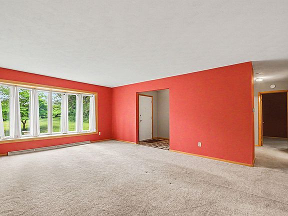 4th image of 20861 Darden Rd
