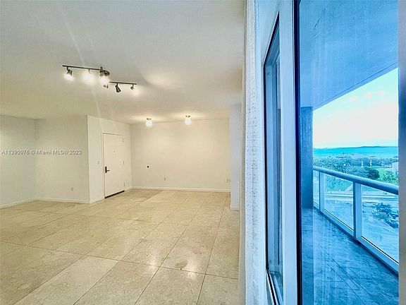4th image of 50 Biscayne Blvd APT 814