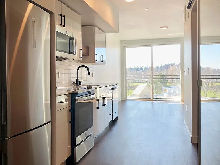 Spur Apartments — Photo 98