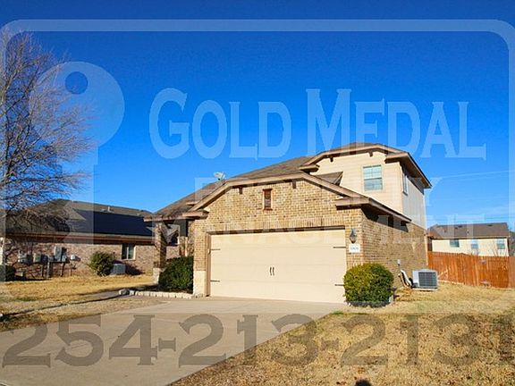 3rd image of 6806 Golden Oak Ln