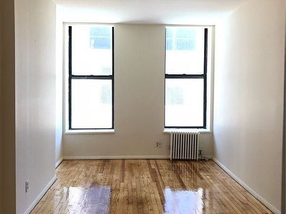 5th image of 317 10th Ave #Loft2