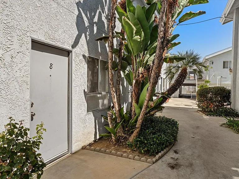 9660 Sepulveda Blvd #10 — Photo 8