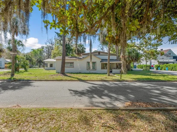 8 Wright Sq, Brunswick, GA 31520