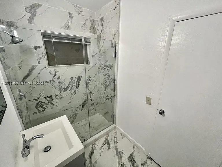 218 Santillane Ave #21 — Photo 14