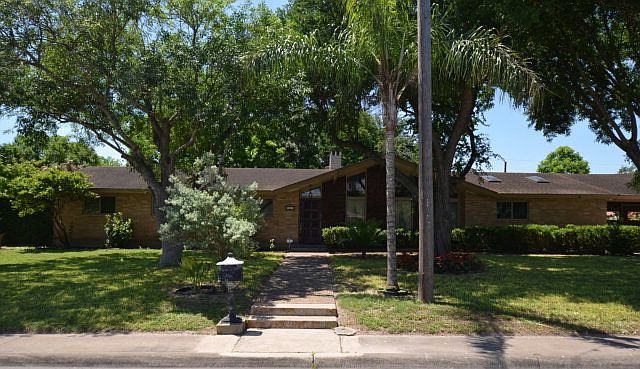 1st image of 264 E Los Ebanos Blvd