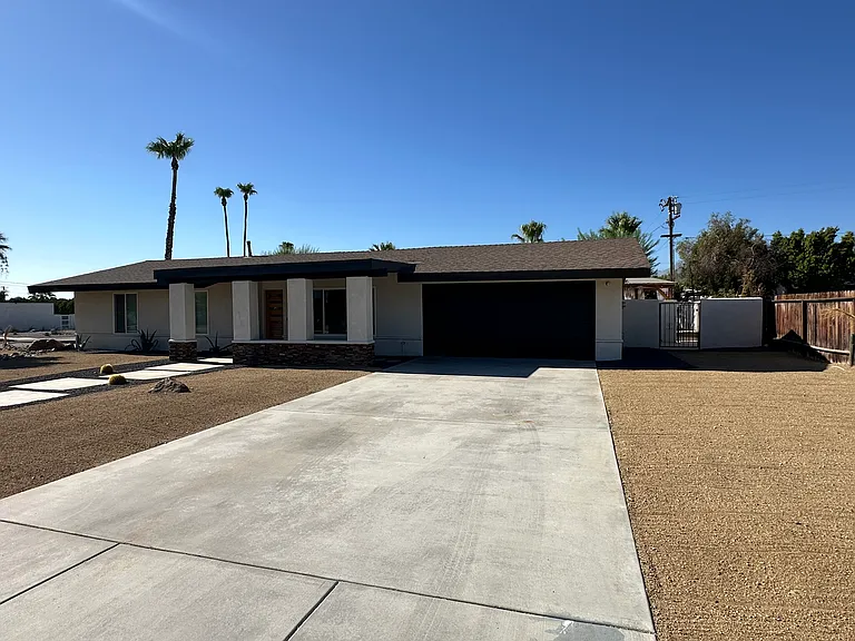 2897 E San Marino Rd — Photo 26