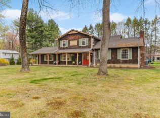 16 Sunset Rd, Lawrence Township, NJ 08648