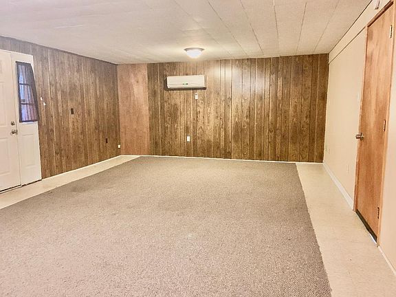 3rd image of 303 Leslie Ave #B