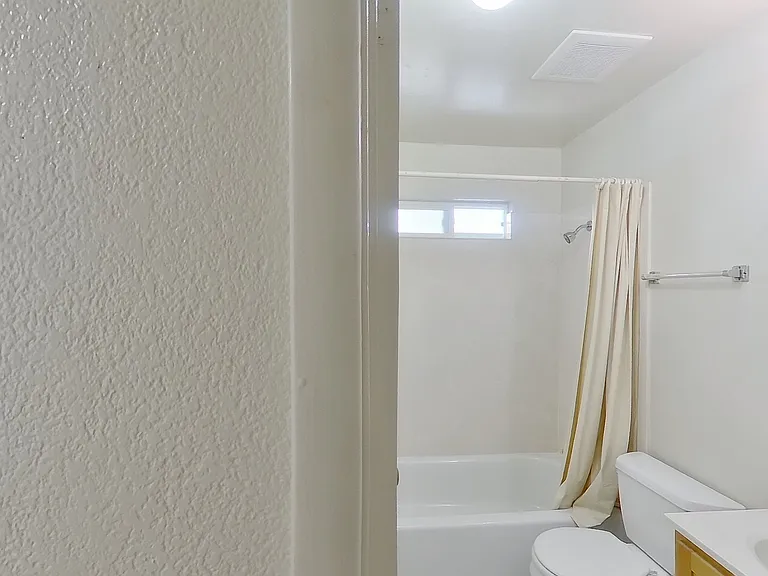 2750 Dwight Way — Photo 12