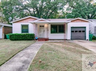 1207 Mockingbird Ln, Texarkana, TX 75501