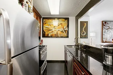 Rented by R New York