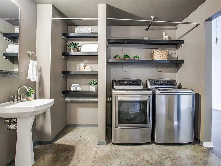 1122 Jackson St #204 — Photo 8