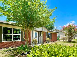 5039 Briscoe St, Houston, TX 77033