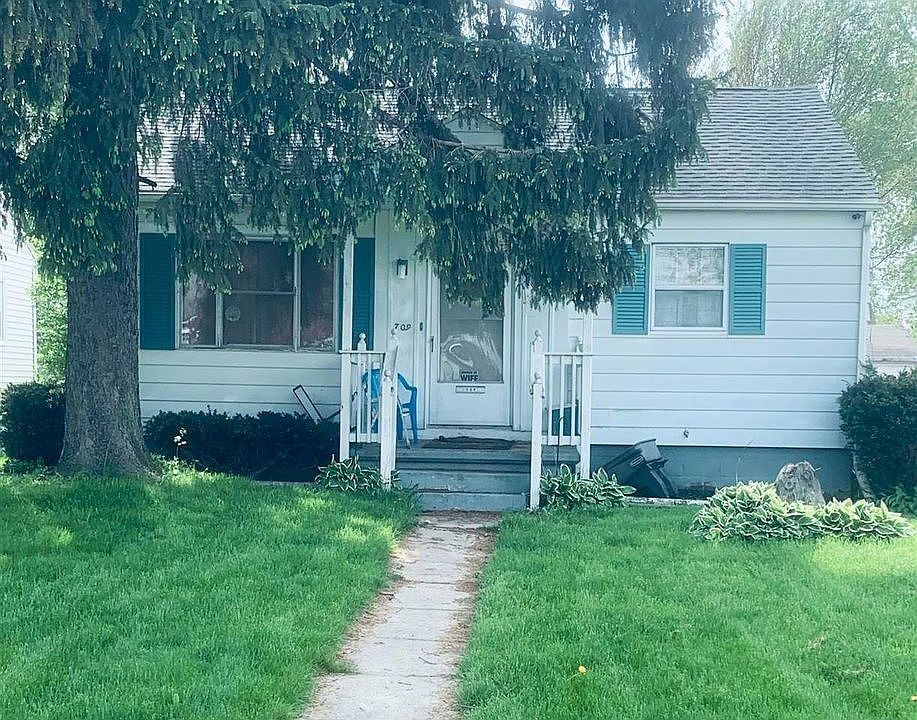 1st image of 709 S Albert Ave