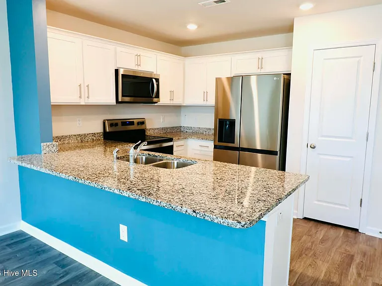 2109 Gracie Ln — Photo 10