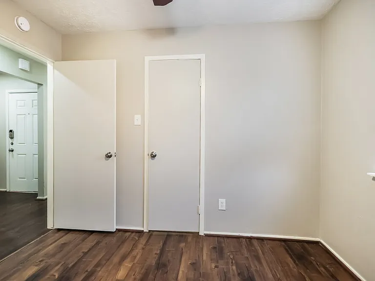 4306 Owens Creek Ln — Photo 13