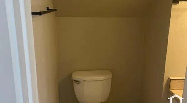 4324 S Agnew Ave — Photo 9