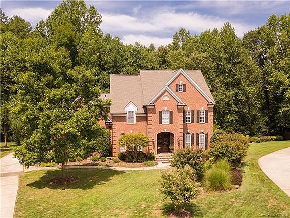 4th image of 3465 Fieldstone Dr